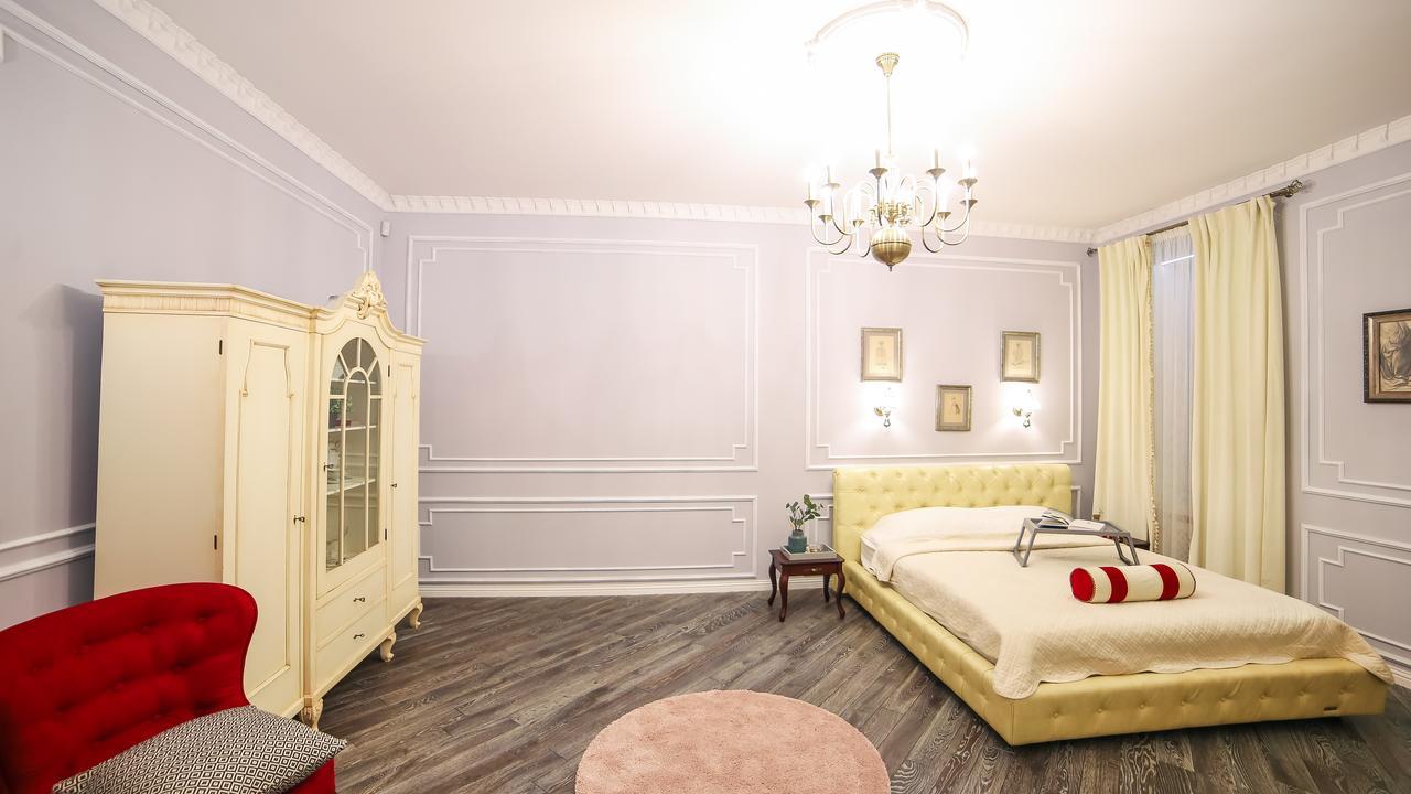 Franco Luxury Appartement Lviv Buitenkant foto